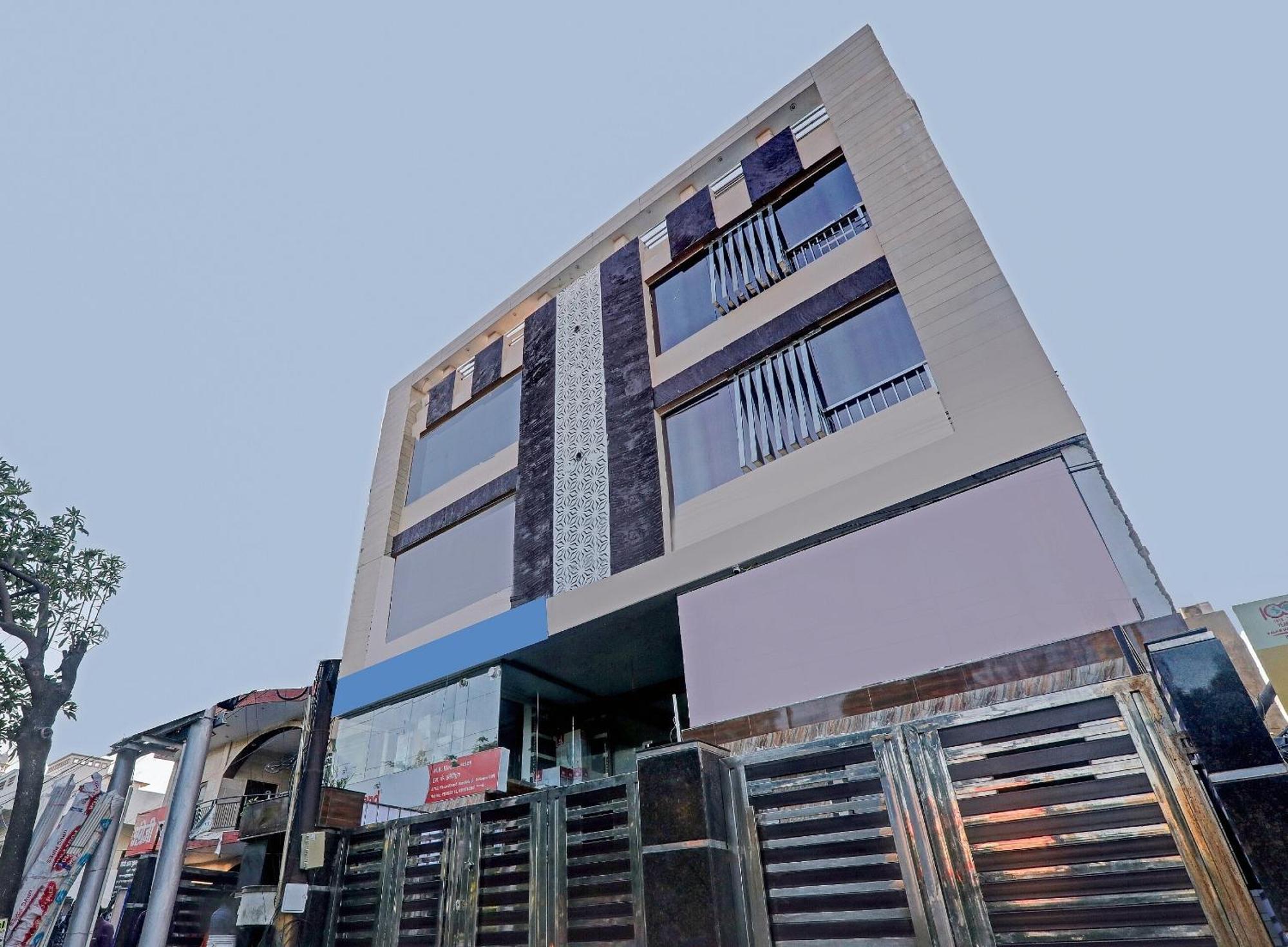 Townhouse Riddhi Residency 4*